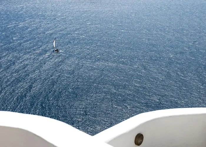 Spitia Santorini Collection 伊亚