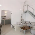 Spitia Santorini Collection Oia